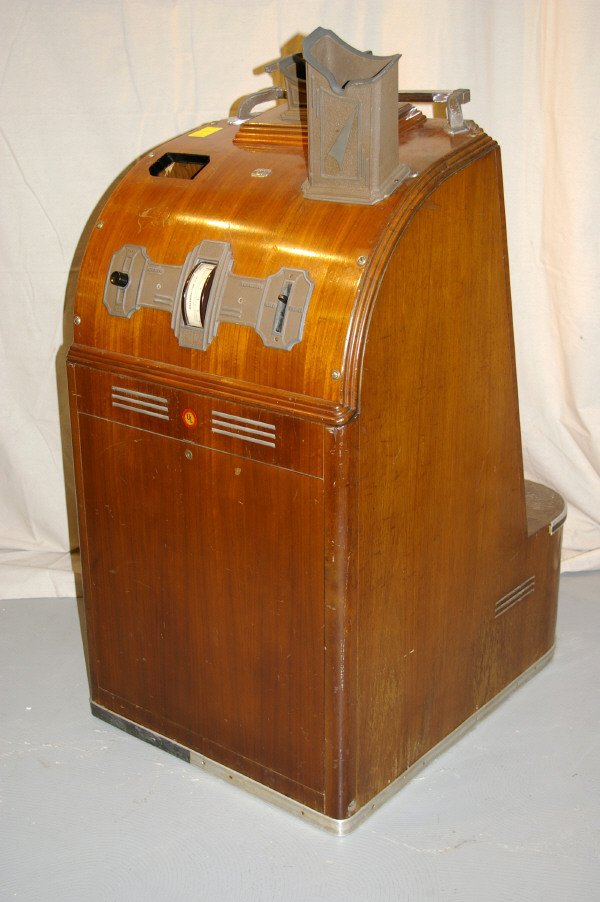 655 Podiatrists XRay Machine From Old Shoe Store