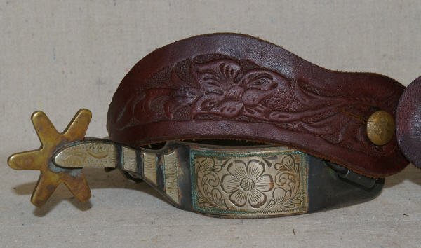 Decorative Spurs With Floral Engraved Overlay - 3