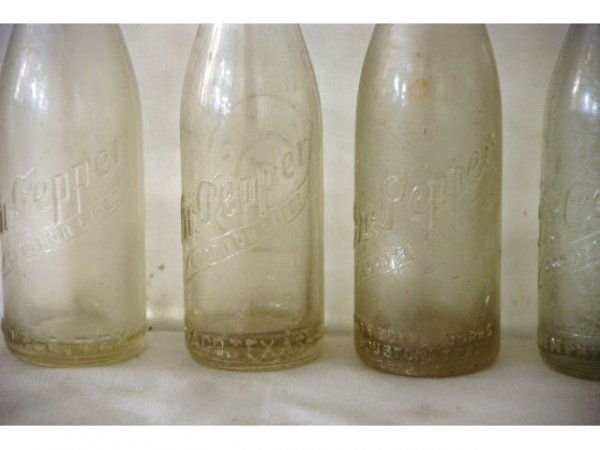 Vintage Dr Pepper Metal Bottle Carrier & Bottles - 7