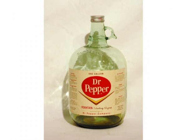 1960s Dr Pepper Fountain Syrup Jug: 1960s Dr. Pepper Fountain Vending One Gallon Syrup Bottle. Measures 6" diameter x 12" tall.