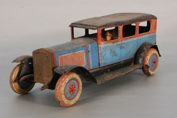 Lithographed Tin Wind Up Sedan Toy Car: Measures 5" X 13" (P978.101.765)