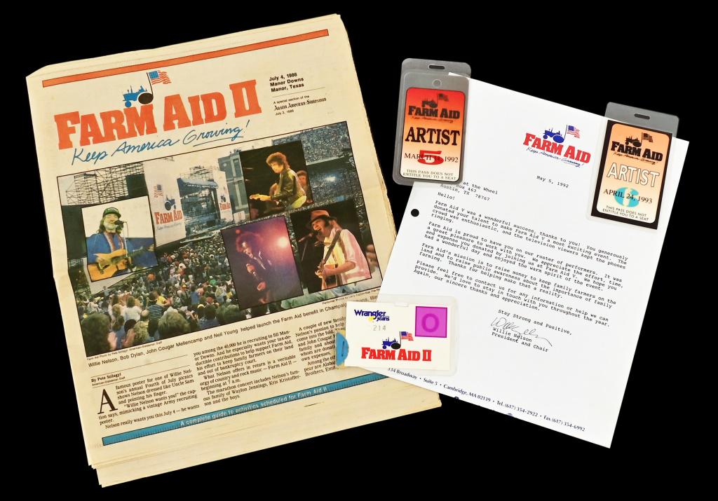 Willie Nelson Signed Farm Aid Letter & Credentials (1 of 6)