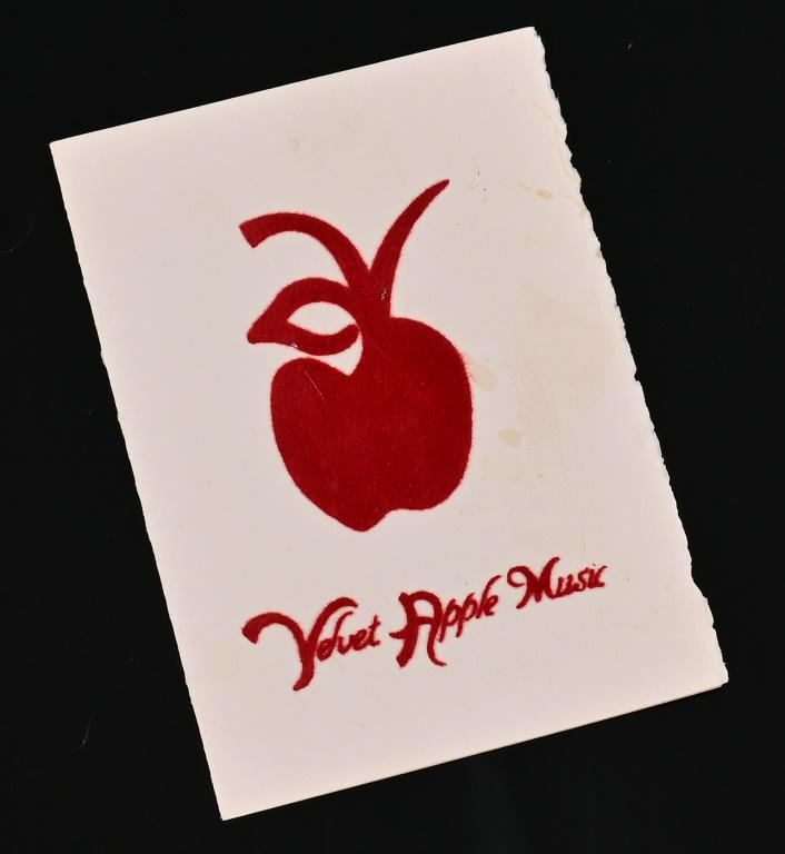 Dolly Parton Signed Christmas Card 1989 (1 of 4)