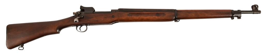 US Eddystone M1917 Rifle .30-06: S/N 694596, Manufactured 1918. Barrel measures 26". Bayonet lug end fitting missing clamp screw. Good action and bore. Modern.