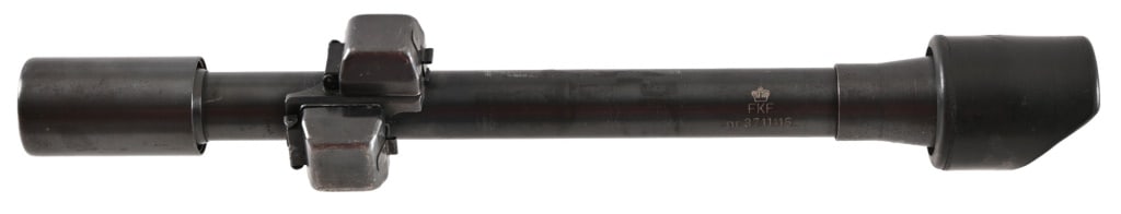 U.S. M84 Rifle Scope WWII M1 Garand: Scope used for M1 Garand sniper rifles. 2.5X magnification. Very good condition with rubber eye piece. Possibly lend/lease as British proof marks. SN 19730.