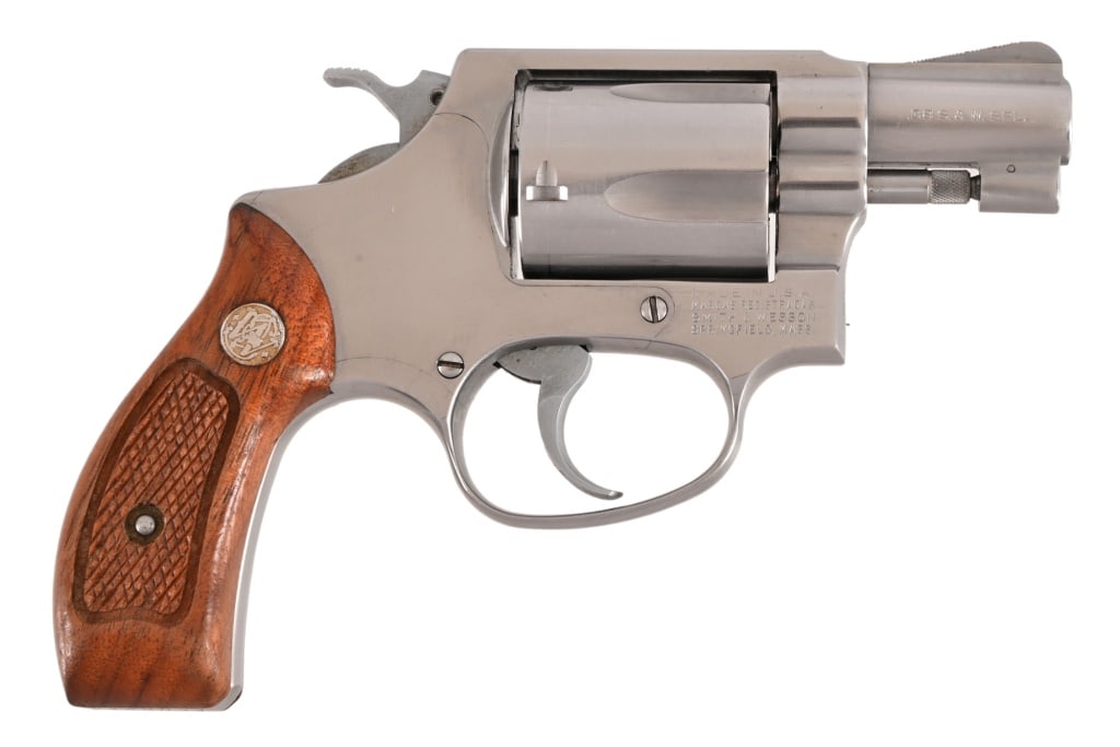 Smith & Wesson Model 60 Revolver .38 Special: S/N 8212. Chet Downs' personal Chief's Special revolver. Stainless steel , "No dash" Model 60. Very good condition, 1.875" barrel, wood grips. Modern.