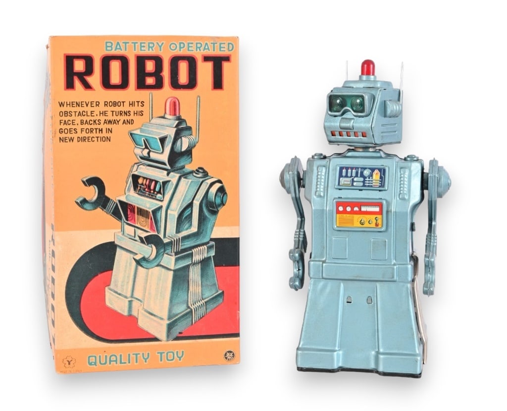 Vintage Battery Operated Robot w/ Original Box (1 of 11)