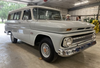 1966 Chevrolet 2 Door Suburban
