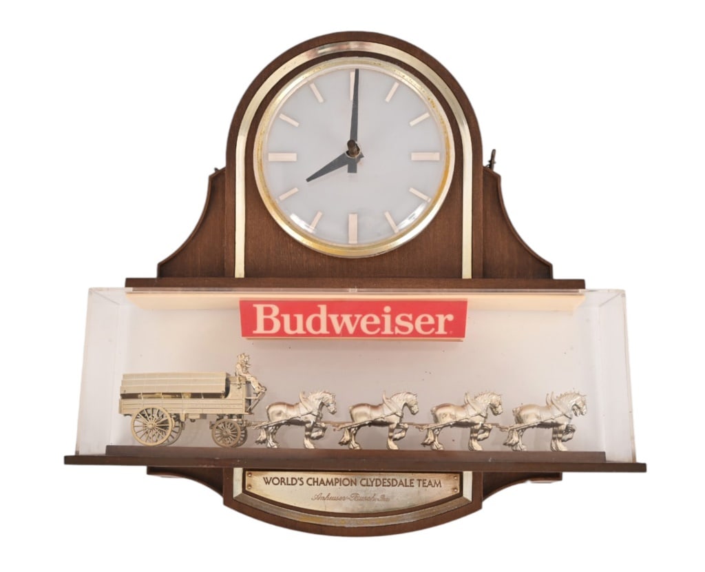 Budweiser Beer Clydesdale Lighted Advertising Sign (1 of 5)