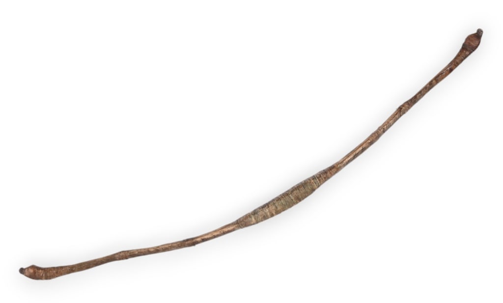 Rare Wind River Indian Reservation Big Horn Mountain Sheep Bow: Original authentic Wind River Indian Reservation Big Horn Mountain sheep bow. Bow made of horn (27") and sinew wrapped.
