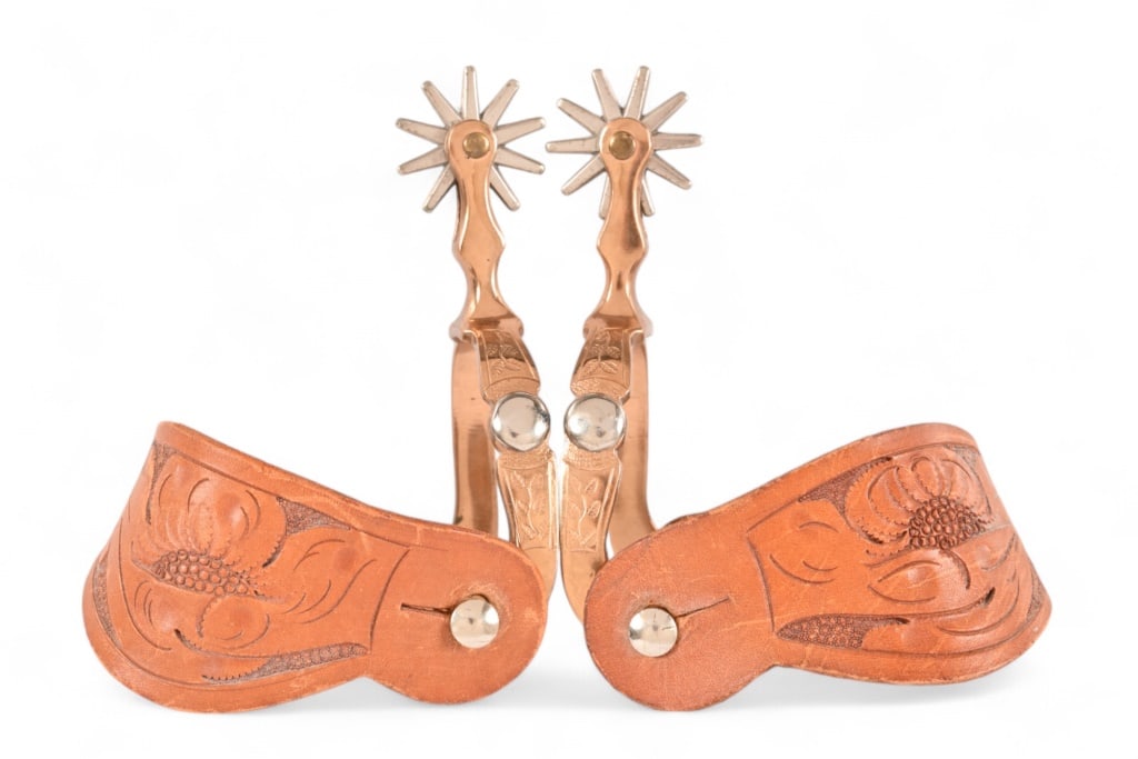 Buermann Star Marked Hercules Bronze Spurs: Almost new condition Hercules Bronze spurs made by AB Buermann with star hallmarking. Floral carved leather straps
