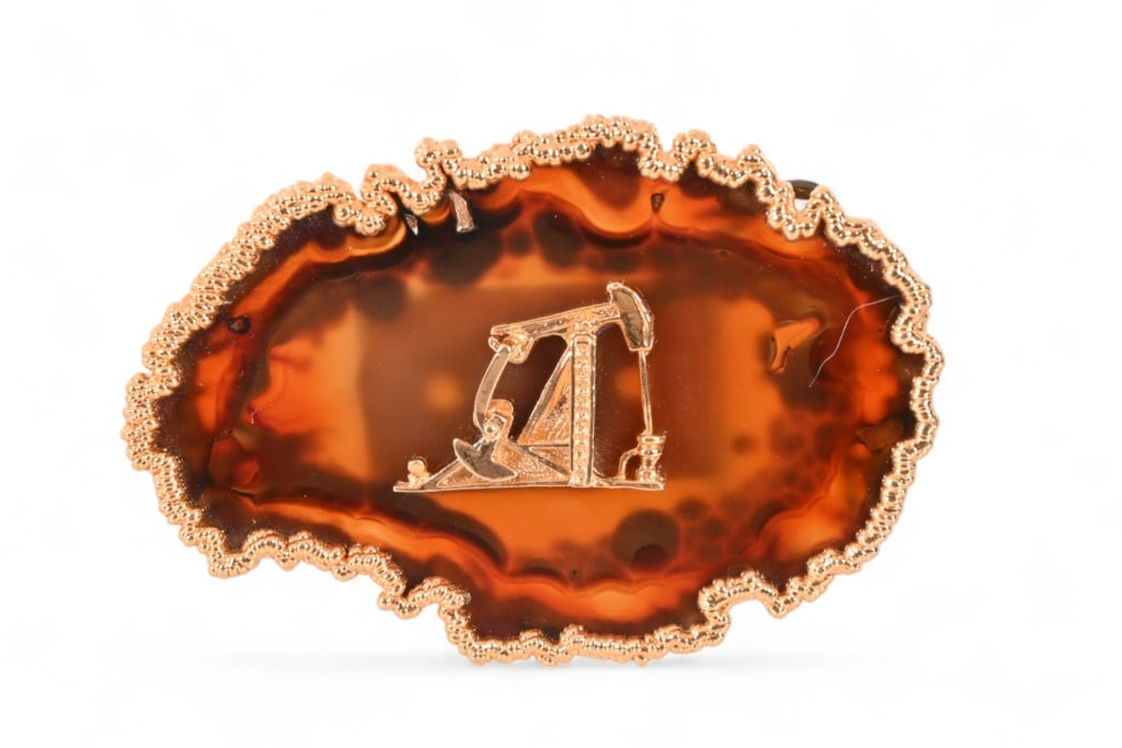 Gold Pumpjack Belt Buckle: 3" x 4.25"