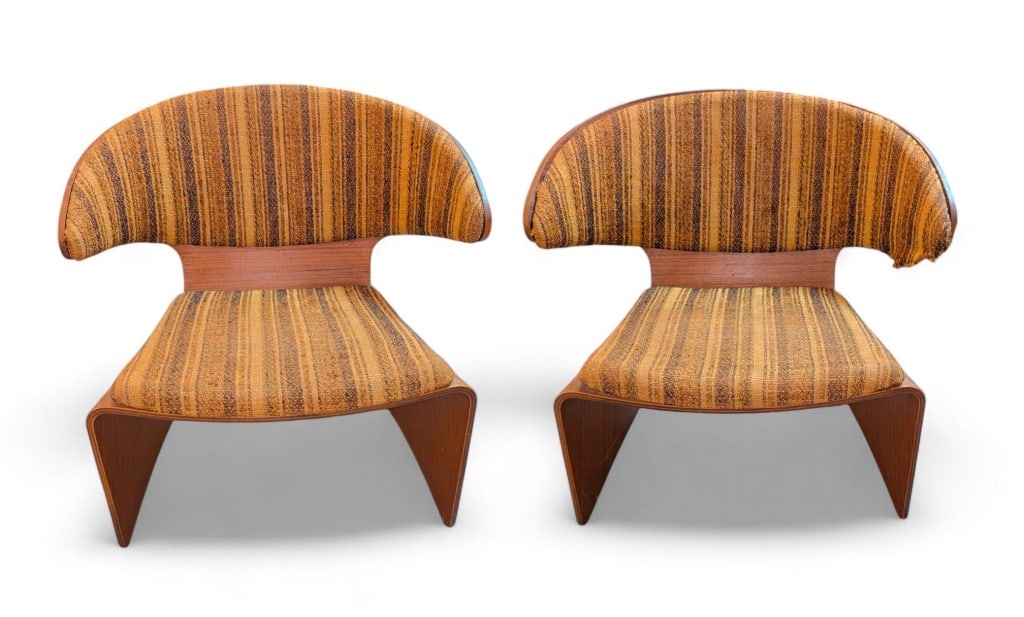 (2) Bikini Chairs by Hans Olsen for Frem Roulje: Circa 1960's Mid-Century Modern, Danish-made bikini Chairs by Hans Olsen. Very good condition, with one chair fabric lifting.