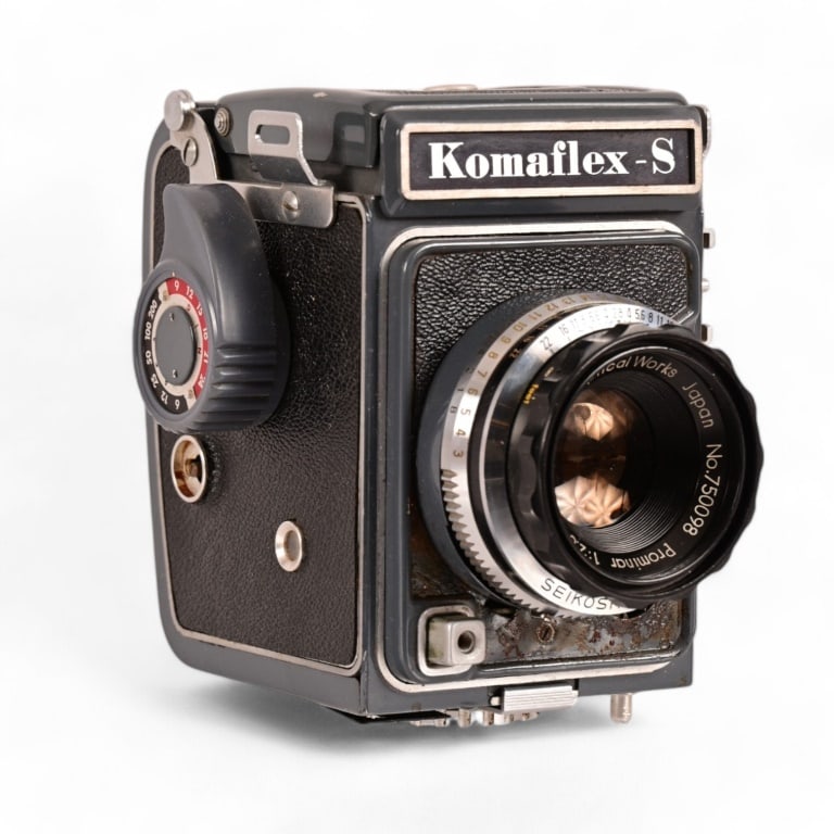 Rare Komaflex-S SLR Camera Prominar 65mm f2.8 Lens: Manufactured by Koma, Japan. Is missing some vinyl trim