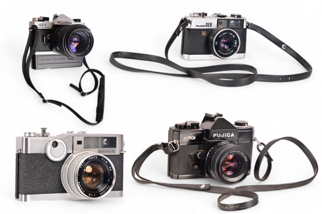 Collection of Fujica Vintage 35mm Cameras: Collection of Fujica Vintage 35mm Cameras