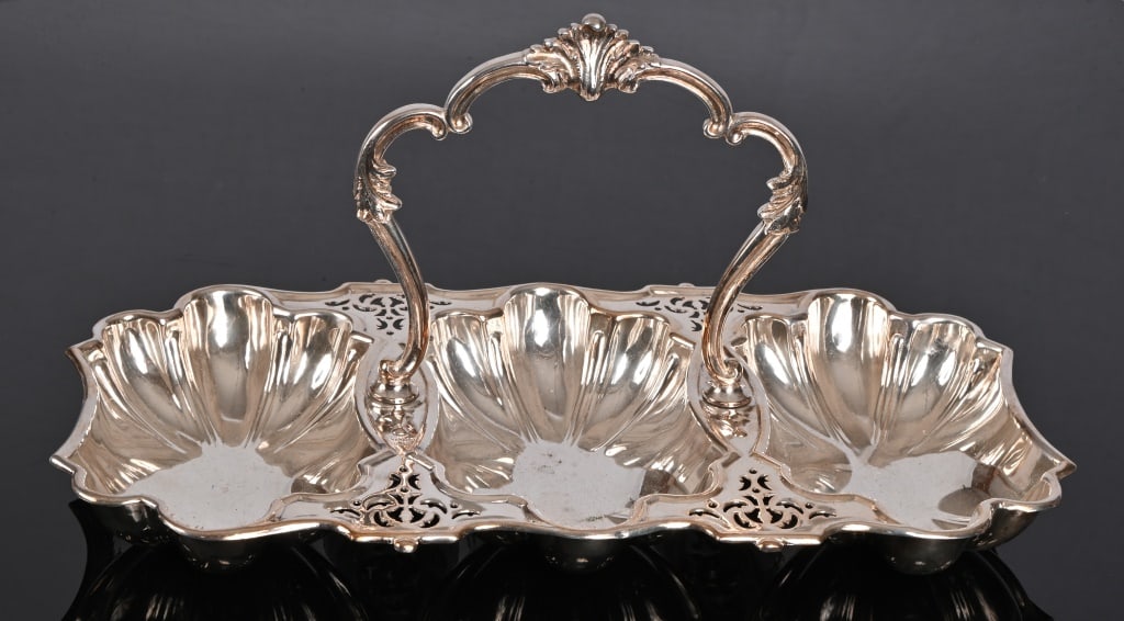 Walker & Hall Sheffield Victorian Silver Caddy: Victorian plated triple dish, circa 1880. Register np.16660. From the Antique Silver Collection of Julius Goodman & Son, Memphis Tennessee, Memphis Jewelers since 1862. Measures 6" x 6.5" x 12". Weigh