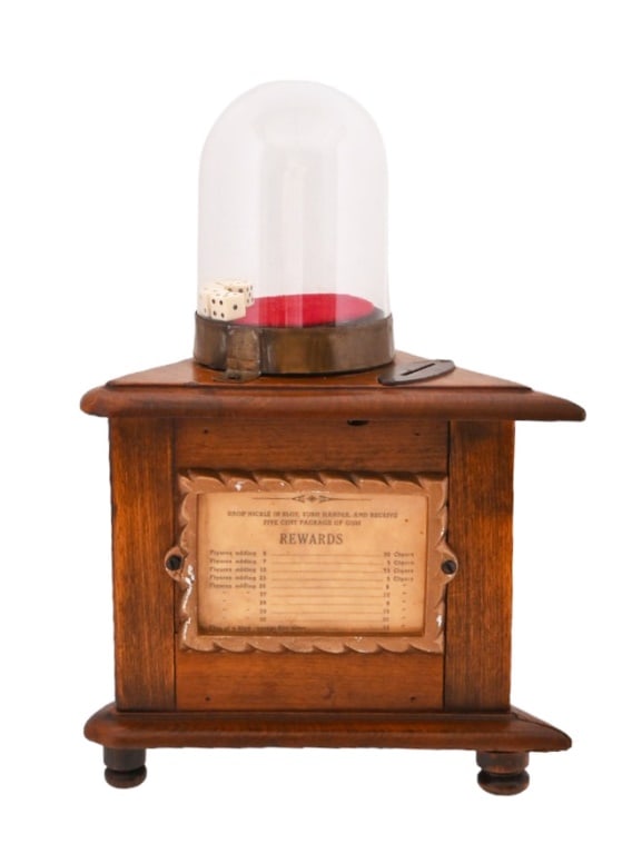 Late 1800's, 5 cent, Coin-Op Dice Popper, Trade Stimulator: Late 1800's, 5 cent, Coin-Op Dice Popper, Trade Stimulator. In excellent working condition, with key. 6" x 7" x 10.5"