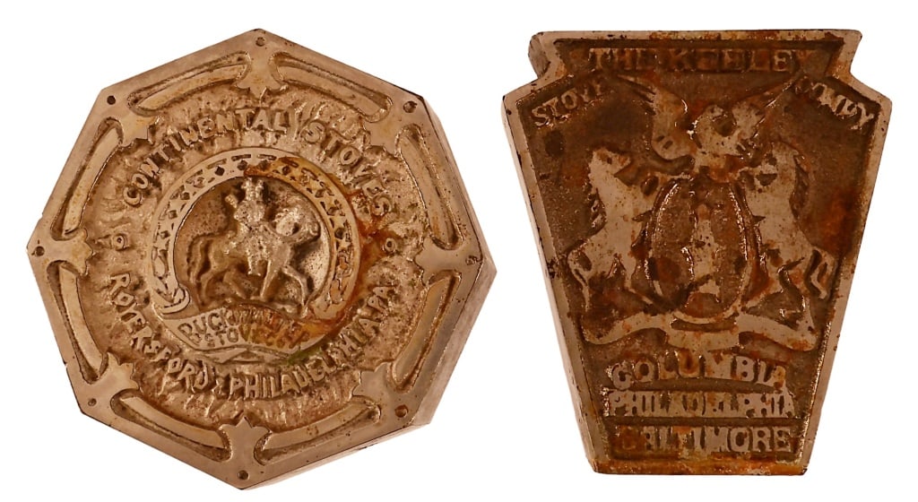 Two Cast Iron Advertisement Stoves Paperweights (1 of 4)