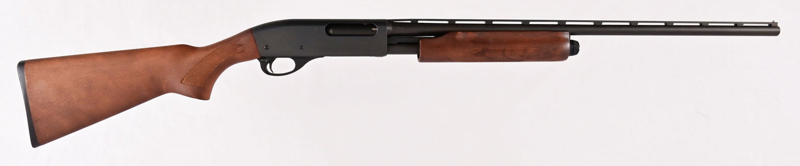 Remington 870 Express Pump Action 28 Gauge Shotgun: S/N 758098J. Modified choke, 25" barrel. Very good condition. Modern.