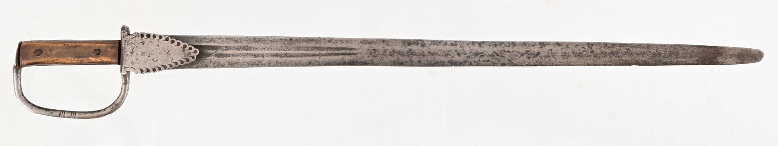 Rare Spanish Colonial Espada Ancha Short Sword: D-guard over reinforce horn handle, engraved frog. Blade measures 25.5", overall length 29.75"