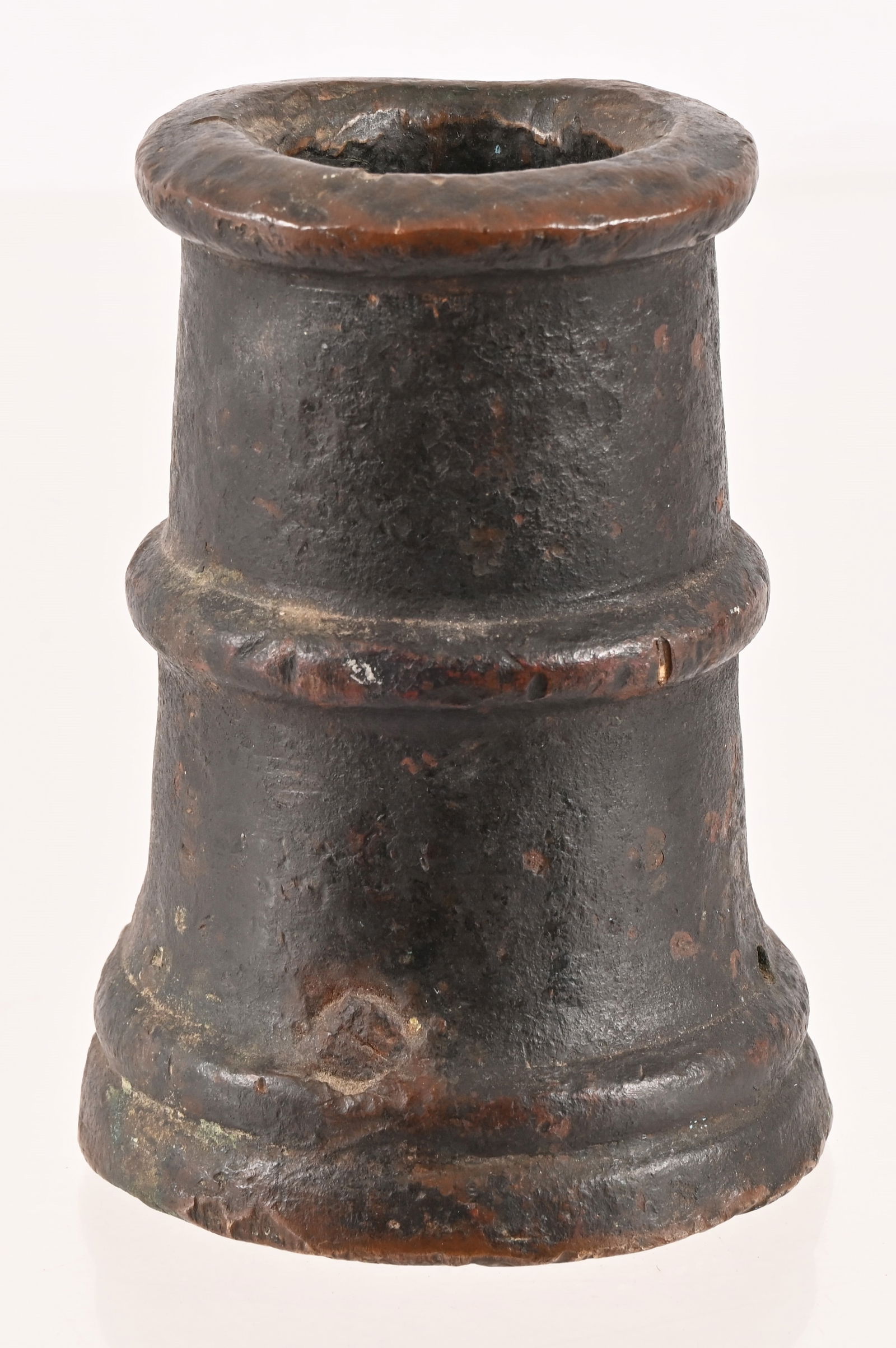Spanish Colonial "Thunder Mug" Signal Cannon: 4 3/8" x 6"