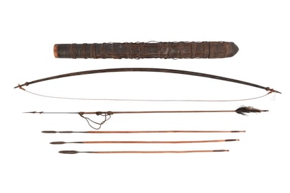 Papua New Guinea Tribal Bow, Arrows & Quiver