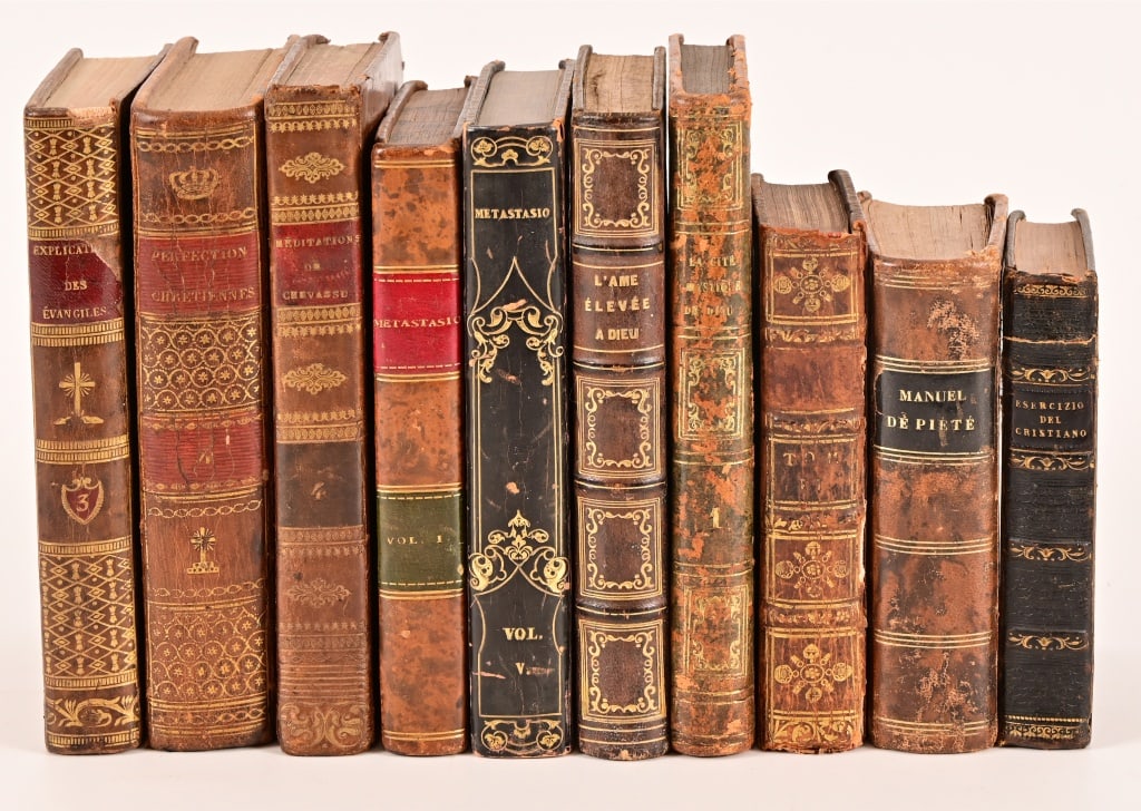 Collection of Spanish, French Books c.1700-1800's: Collection of (ten) leather bound b100ooks published in French and Spanish, circa 1700's to 1800's.