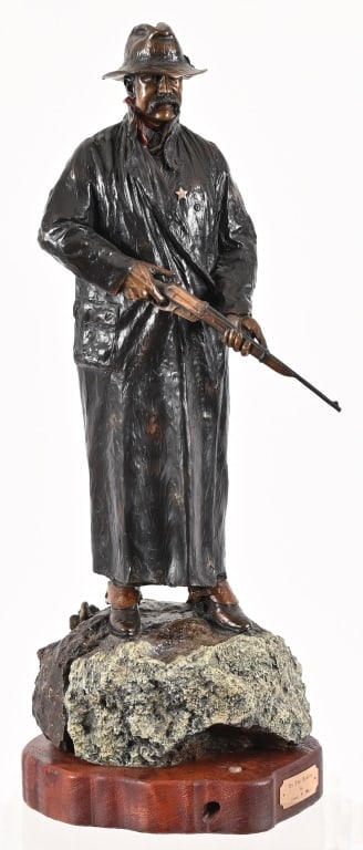 "On The Border" Artist Proof Bronze, James N. Muir: This is the Artist proof of the limited ten-bronze edition, signed 2007 by James Nathan Muir. 9x10x27