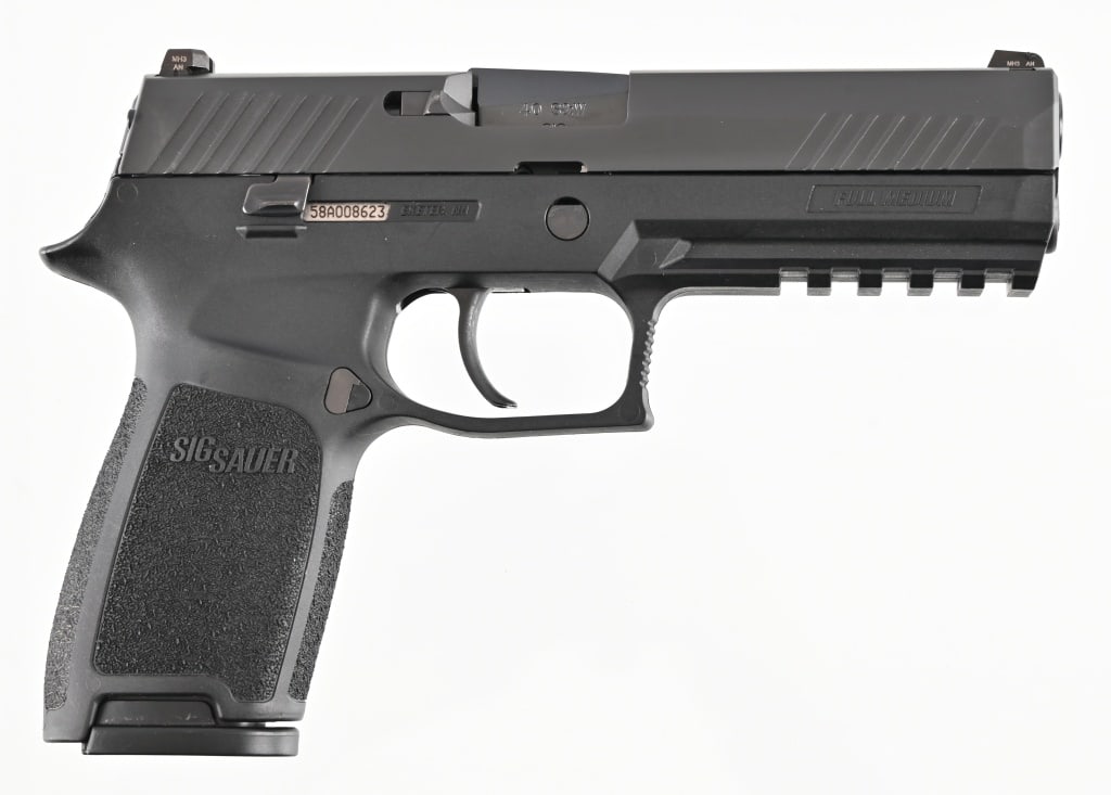 Sig Sauer P320 Semi-Auto Pistol .40 S&W: S/N 58A008623. Factory recall done. In factory case, excellent condition. 4.5" barrel. Night sights, 2 mags, factory paperwork. Modern.
