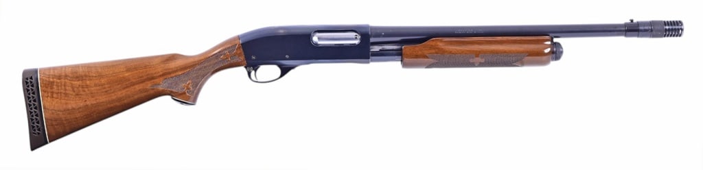 Remington Magnum Wingmaster Model 870: S/N T767160M. Chambered in 12 gauge, 2 3/4" shells Poly Choke 18" barrel, includes spare 3" chambered 31" modified choke barrel . Modern