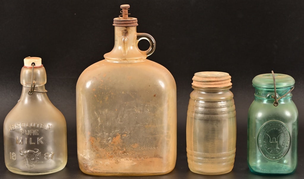 Collection Chuck Wagon Provision Glass Containers (1 of 7)