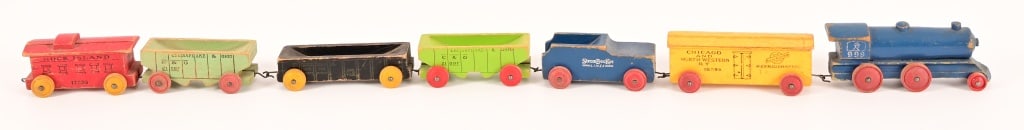 Vintage Strombecker Wooden Toy Train set (1 of 10)