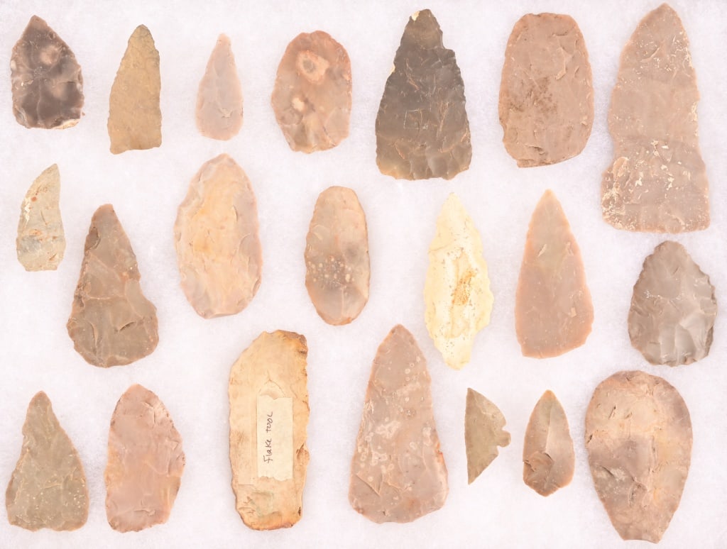 Collection of Native American Indian Chert Points (1 of 12)
