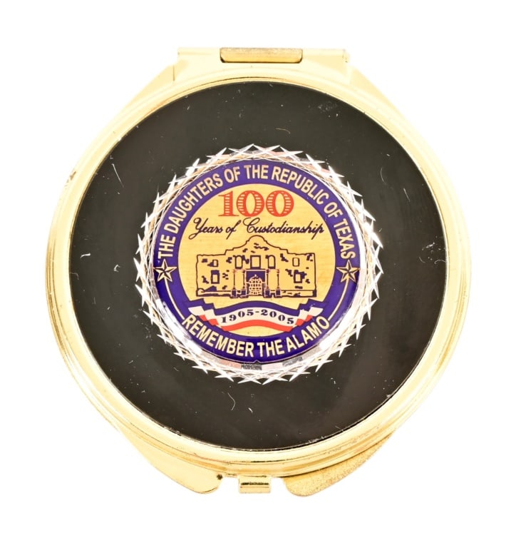 Daughters of Republic of Texas Sewing Kit: Alamo Commemorative "100 years of Guardianship". Clamshell cased sewing kit, 2.5" diameter. Rare