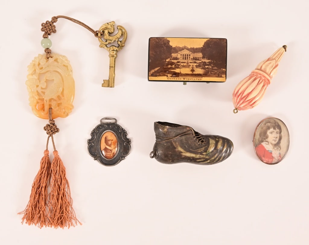 Antique Victorian Ladies' Trinkets: Antique Victorian Ladies' Trinkets