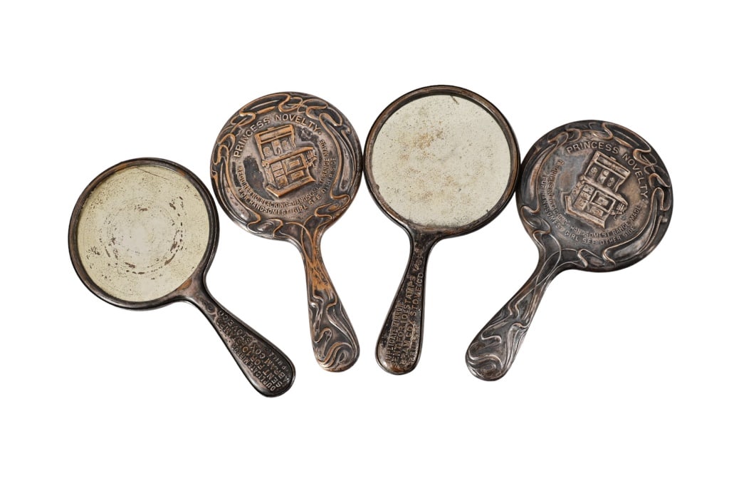 Four Princess Novelty Advertisement Toy Mirrors (1 of 6)