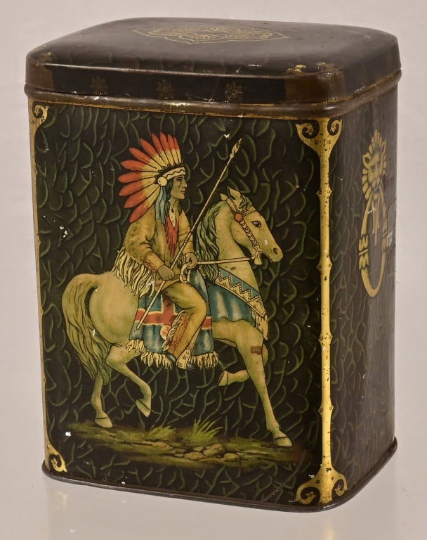 Antique Victory-V Lozenges Tin (1 of 4)