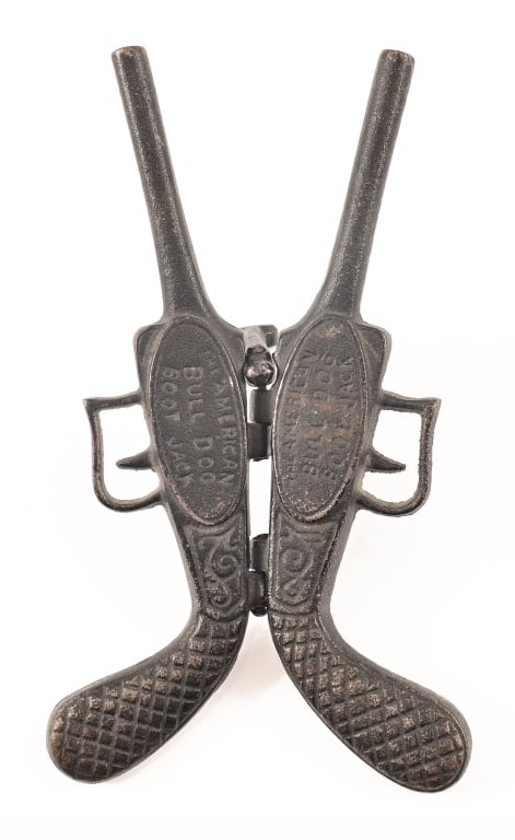 Antique Cast Iron American Bulldog Boot Jack (1 of 3)