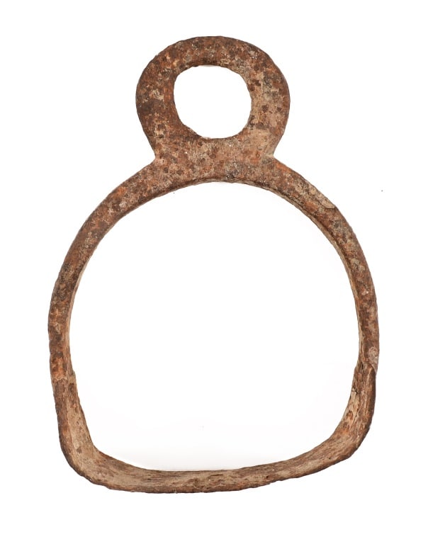 Spanish Colonial Iron Stirrup & Horseshoes (1 of 3)