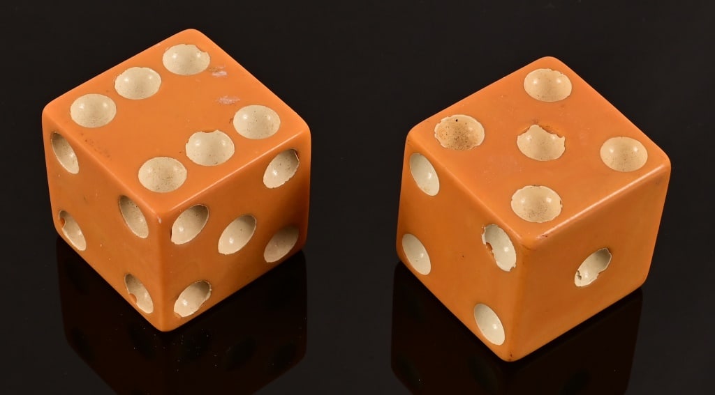 Pair of Large 1 1/2" Dice (1 of 2)
