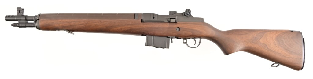 Springfield Armory M1A Semi-Auto Rifle: SN 472378. 17 3/4" barrel. Socom model in very nice condition. Comes with Springfield Armory M1A soft carry case and owners manual paperwork. Modern.