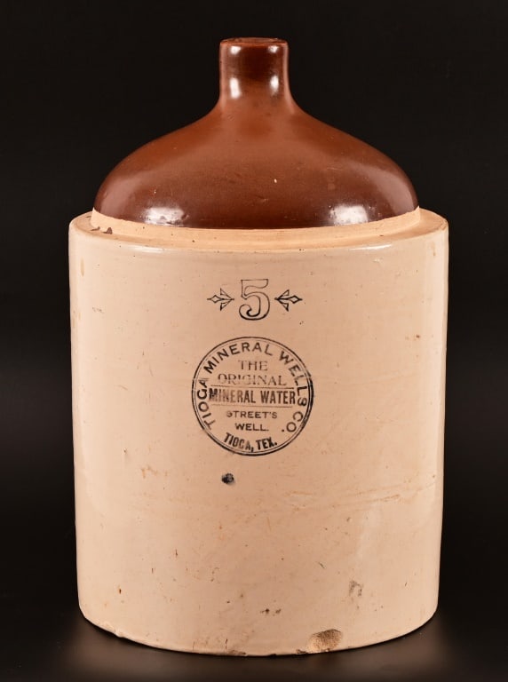 Tioga Mineral Wells Co. Texas Stoneware Jug: Rare 5 gallon Mineral Water jug. Tioga, Texas. Handle is broken.