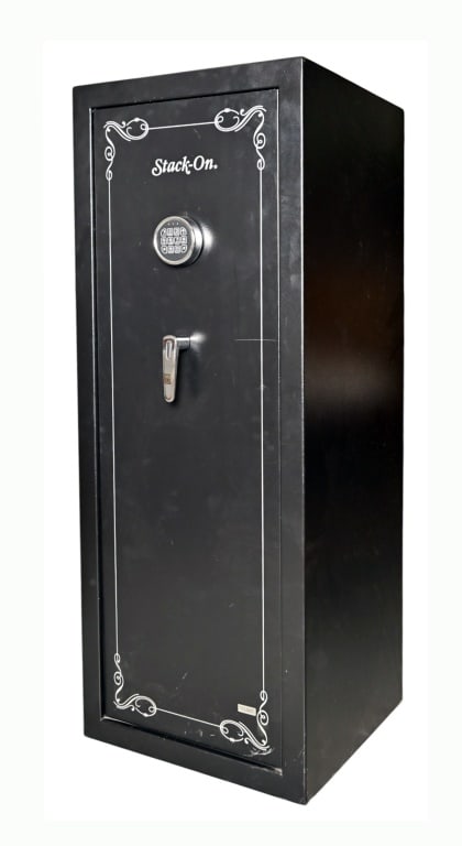 Stack-On Gun Safe: 20" x 21" x 55"