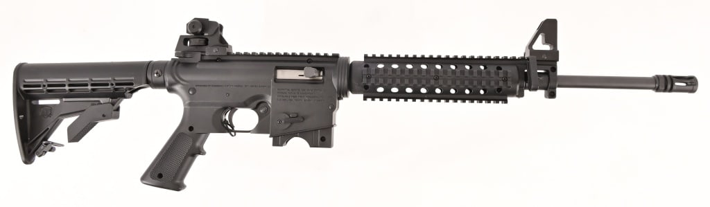 Mossberg International 715T Semi-Auto .22 LR (1 of 15)