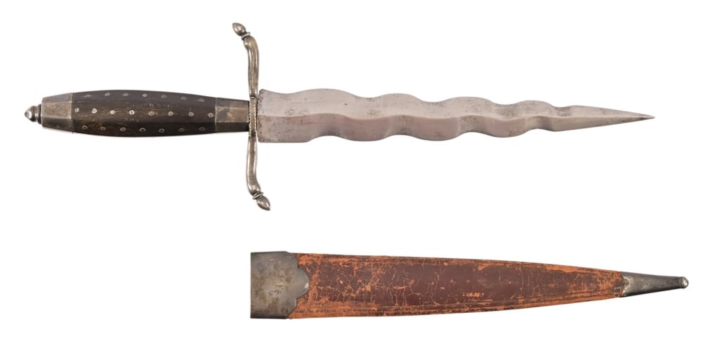 Horn Handle Kris Dagger w/ Scabbard (1 of 9)