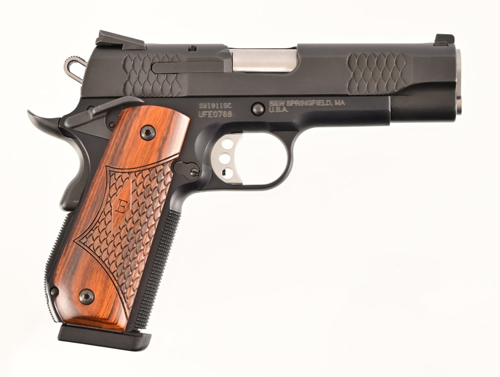 Smith & Wesson SW1911SC Semi-Auto .45ACP (1 of 2)
