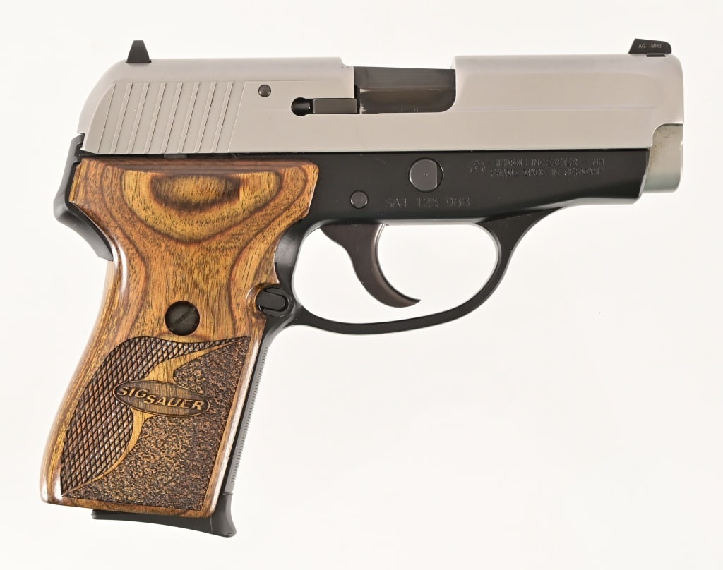 Sig Sauer P239 SAS Semi-Auto .40 S&W: S/N SA4125988. Very good condition in box. Modern