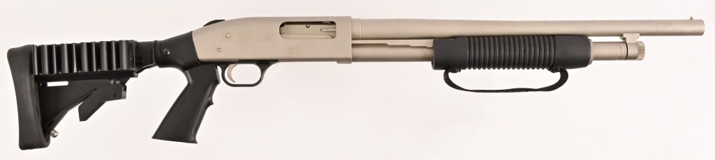 Mossberg Model 500 Pump Action 12 Gauge (1 of 2)
