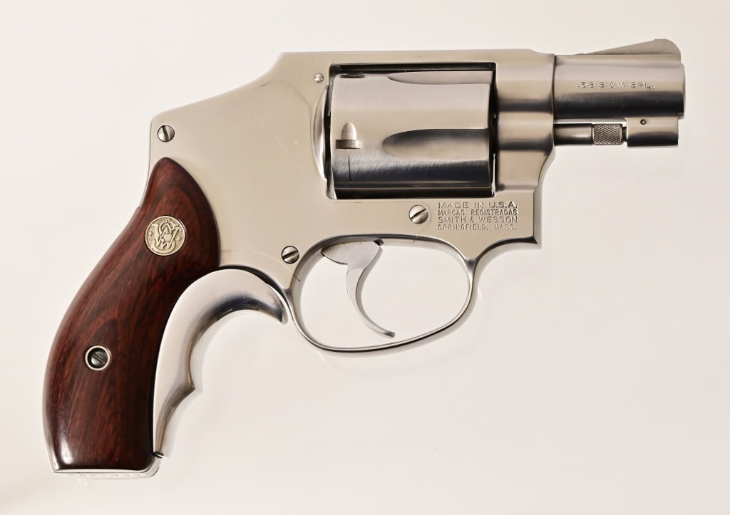 Smith & Wesson Model 640 .38 Spl. Pistol (1 of 2)