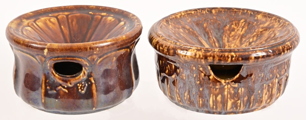 (2) Bennington Rockingham Cuspidor Spittoons: (2) Bennington Rockingham Cuspidor Spittoons